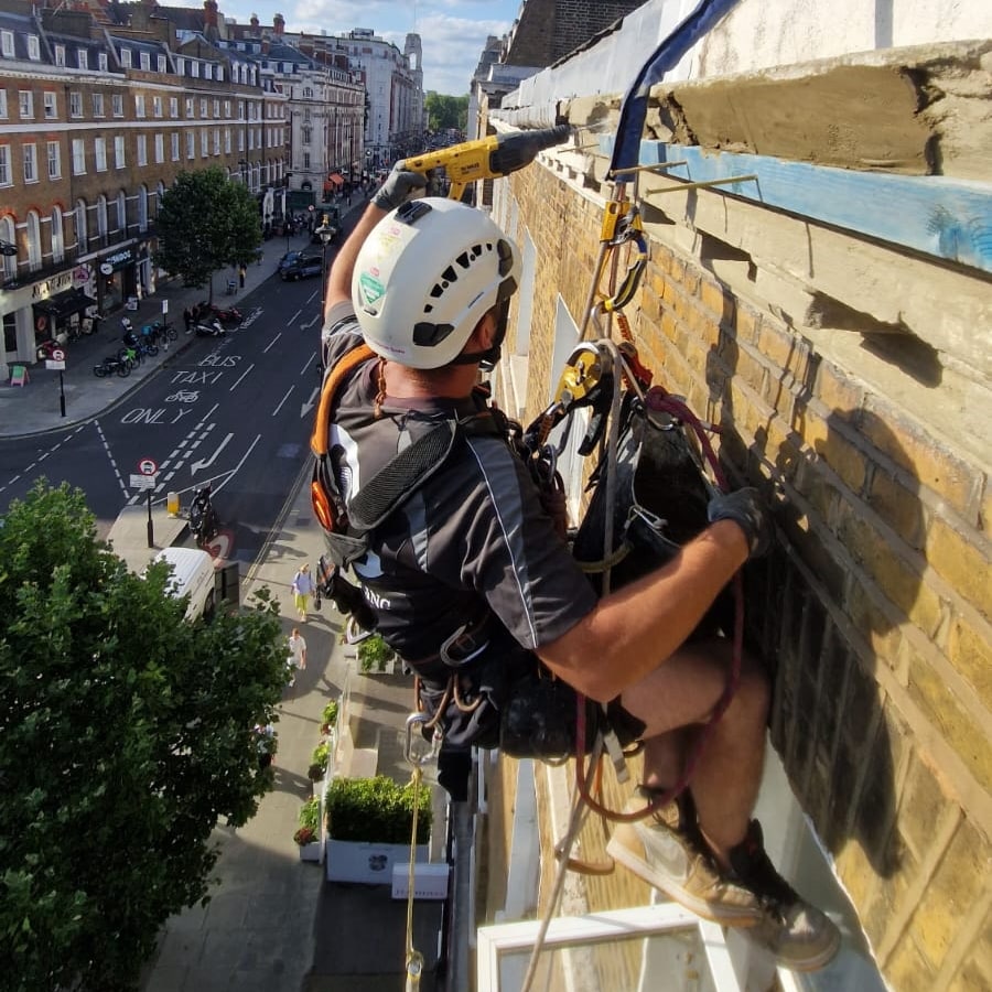 ssg abseiling maintenance rope access service united kingdom