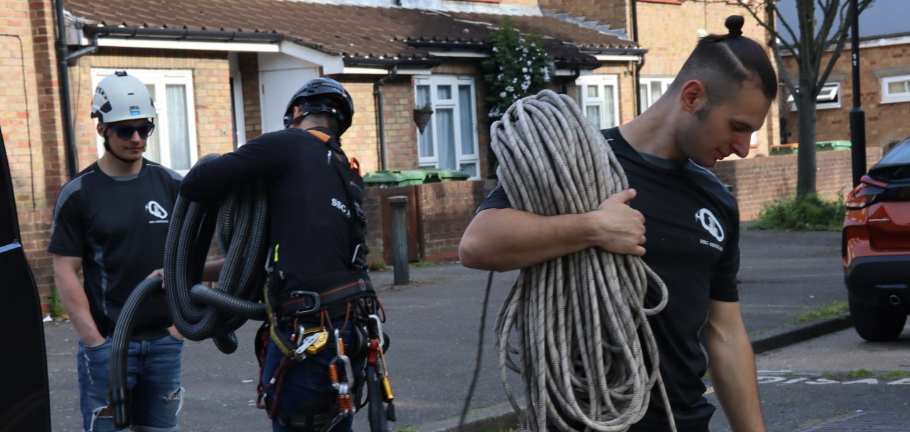 ssg abseiling rope access window maintenance